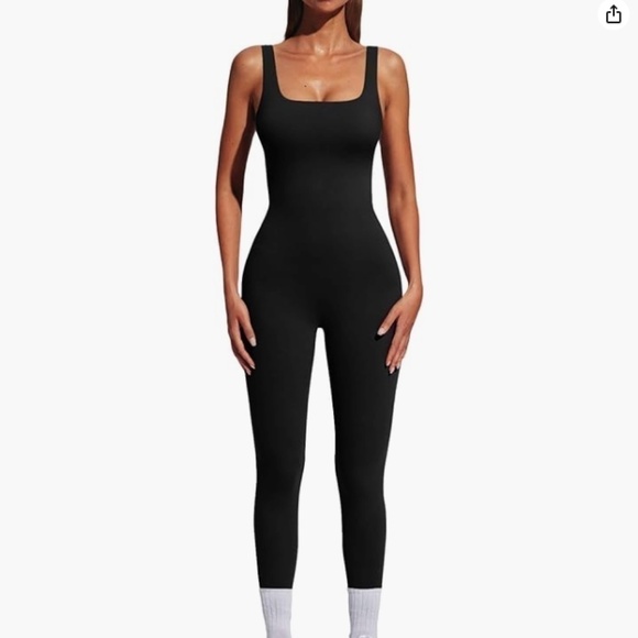Amazon Pants - NWT Amazon black unitard with low scoop back L